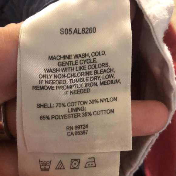 Columbia Woman’s Capris, medium - Picture 9 of 9